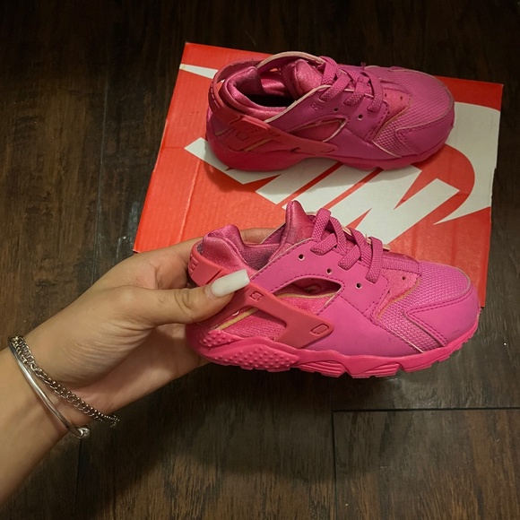 Pink Nike huaraches - Picture 1 of 4